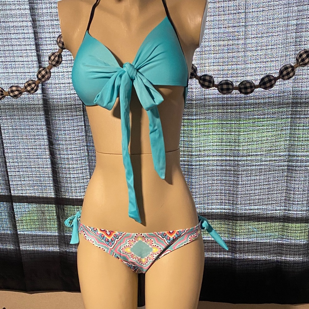 Turquoise Bikini Set with Patterned Bottom